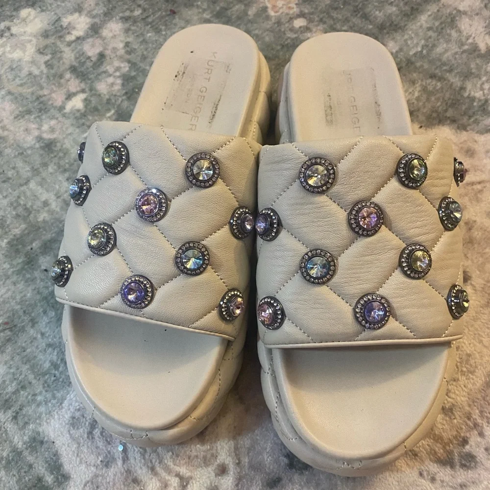 Kurt Geiger Beige Quilted Sandals with Gem Accents - Picture 3 of 4